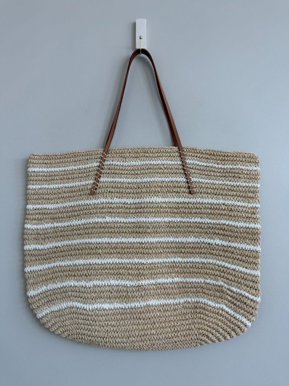 NWOT Hat Attack Stella Stripe Tote Natural White Straw Leather Beach Bag